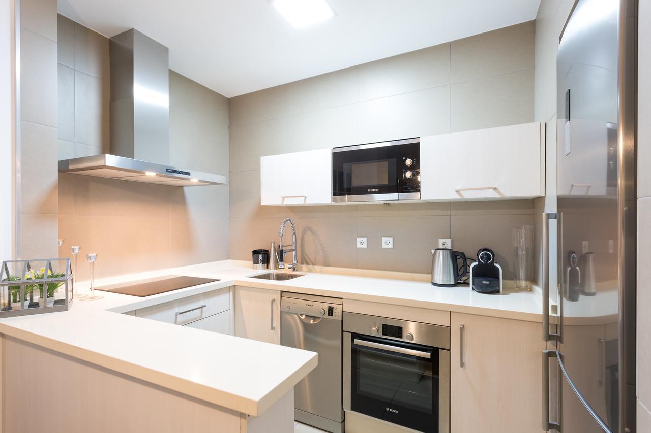 Апартаменти Atrivm Apartamento Севілья Екстер'єр фото